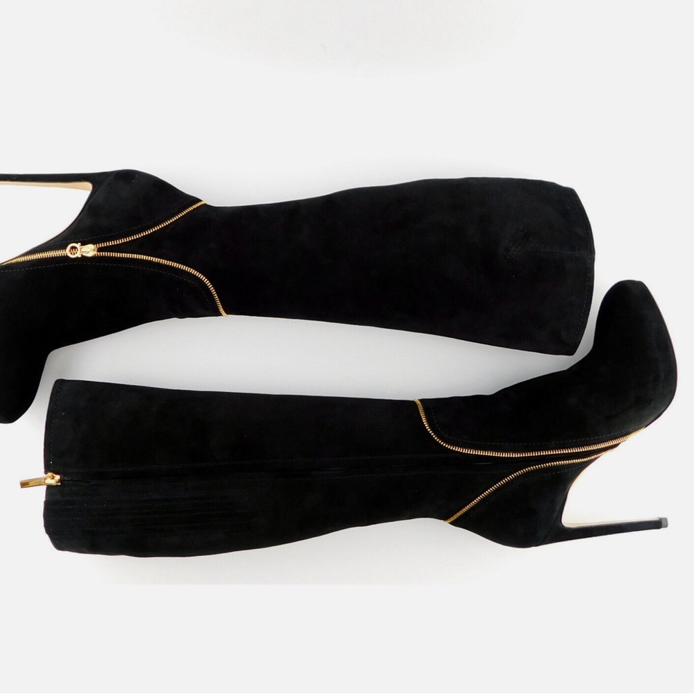 Salvatore Ferragamo Black Heeled Boots - Picture 2 of 16